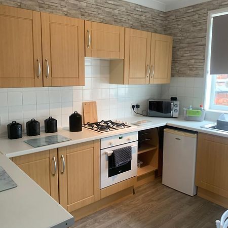 Hewitt Place Crewe Exteriör bild